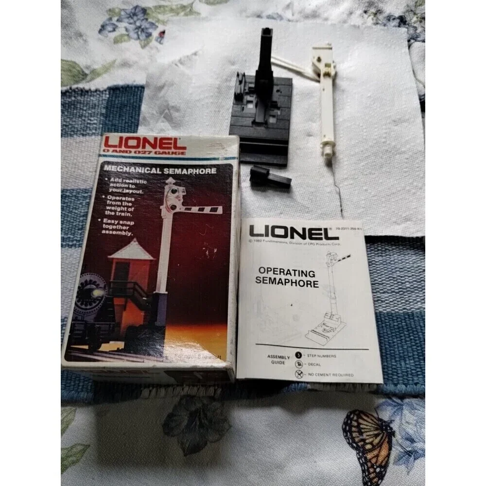 Vintage 1982 Lionel‎ Mechanical Semaphore Good Used condition With Box